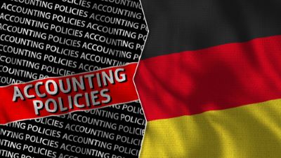 Le drapeau allemand avec les termes "accounting policies", pour symboliser comptabilité d'une filiale en Allemagne